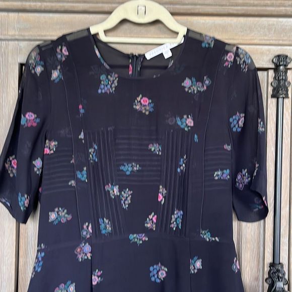 Veronica Beard Braden Papyrus Pintuck Sheer Chiffon Peplum Top size 4 - Picture 5 of 10